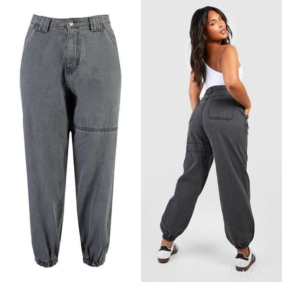 Boohoo PLUS MID RISE UTILITY DENIM CARGO JOGGERS - Picture 2 of 9
